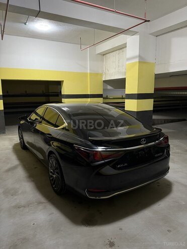 Lexus ES 300h 2021, 84,000 km - 2.5 л - Bakı