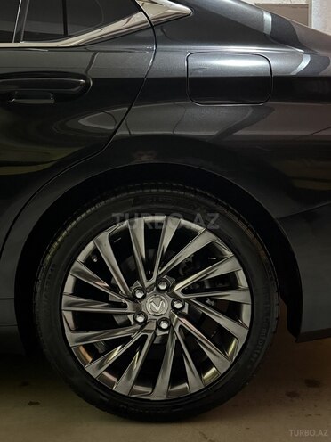 Lexus ES 300h 2021, 84,000 km - 2.5 л - Bakı