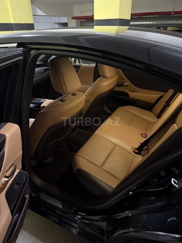 Lexus ES 300h 2021, 84,000 km - 2.5 л - Bakı