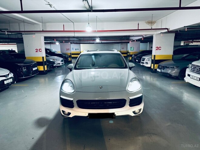Porsche Cayenne S-1