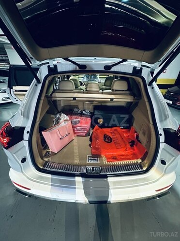 Porsche Cayenne S-9