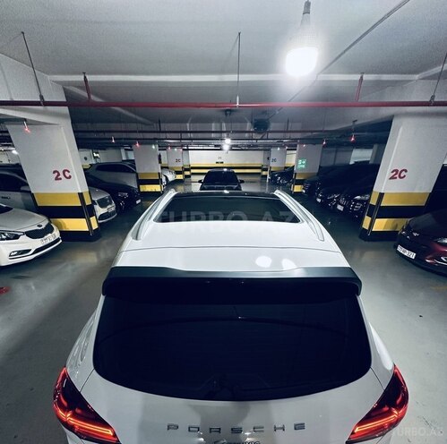 Porsche Cayenne S-11