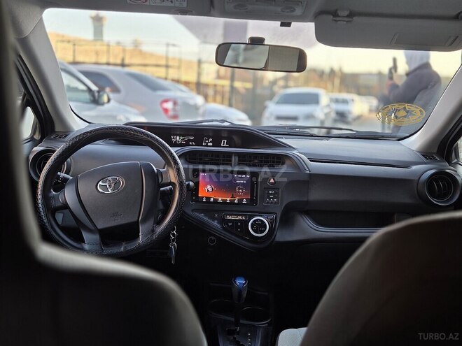 Toyota Aqua 2019, 110,000 km - 1.5 л - Bakı