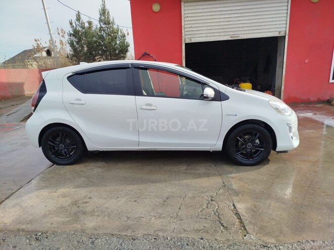 Toyota Aqua 2015, 156,000 km - 1.5 l - Bakı
