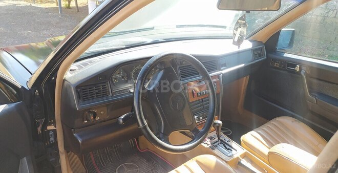 Mercedes 190 1992, 280,000 km - 2.3 л - Cəlilabad