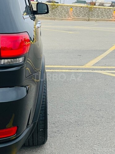 Jeep Grand Cherokee 2018, 142,378 km - 3.6 l - Bakı