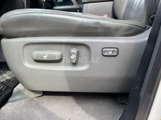 Toyota Land Cruiser 2008, 196,000 km - 5.7 л - Bakı