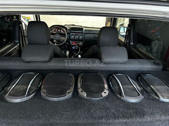 LADA (VAZ) Niva 2024, 28,500 km - 1.7 л - Qusar