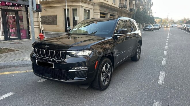 Jeep Grand Cherokee-1