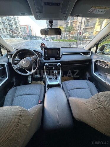 Toyota RAV4 2019, 99,800 km - 2.0 l - Bakı