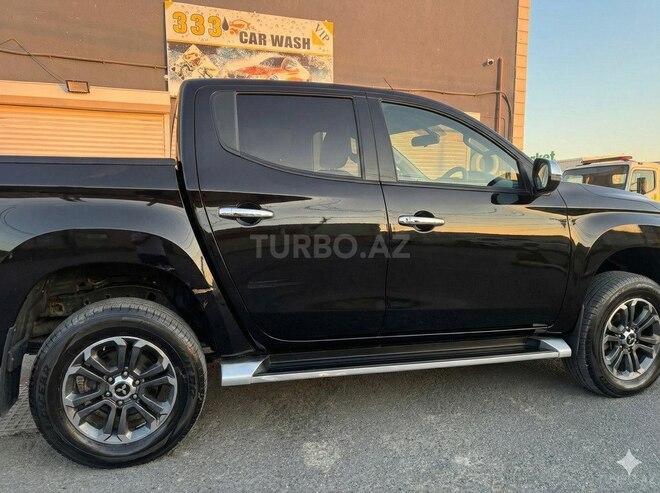 Mitsubishi L200-6