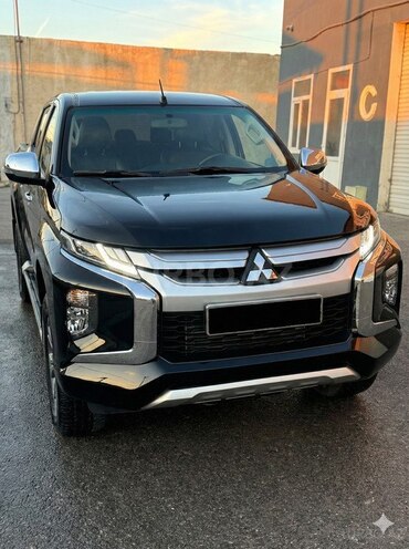 Mitsubishi L200-4