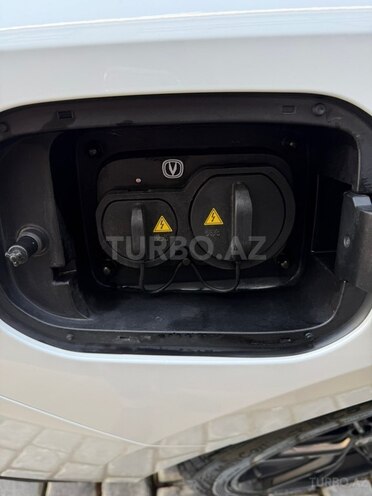 Changan  2023, 72,000 km - 1.5 l - Bakı