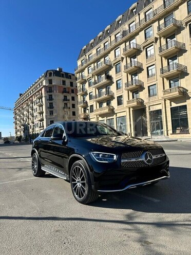 Mercedes GLC 300 e 4MATIC Coupe-2