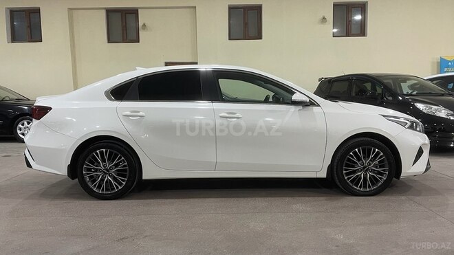 Kia Cerato-3