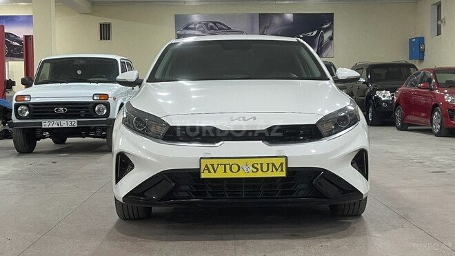 Kia Cerato-5
