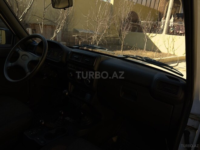 LADA (VAZ) Niva 2024, 33,000 km - 1.7 l - Gəncə