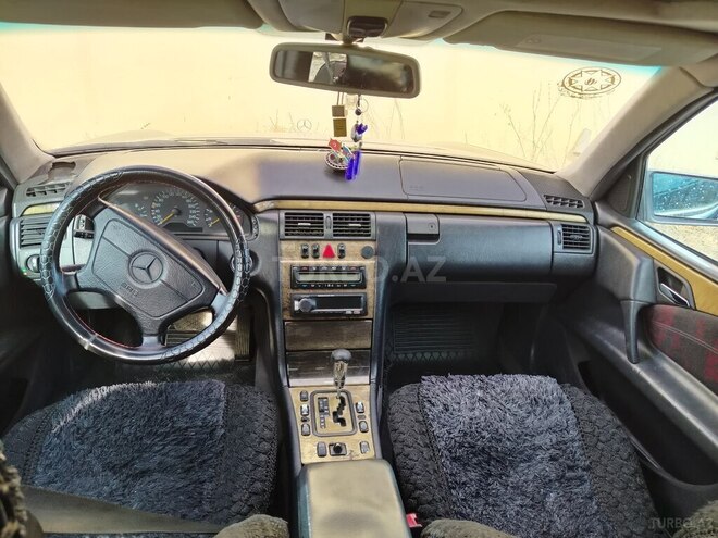 Mercedes E 240 1998, 345,213 km - 2.4 l - Ağstafa