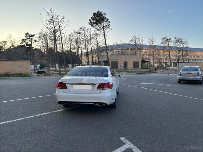 Mercedes E 220 2015, 210,000 km - 2.1 л - Sumqayıt