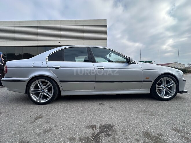 BMW 528 1998, 300,000 km - 2.8 l - Bakı