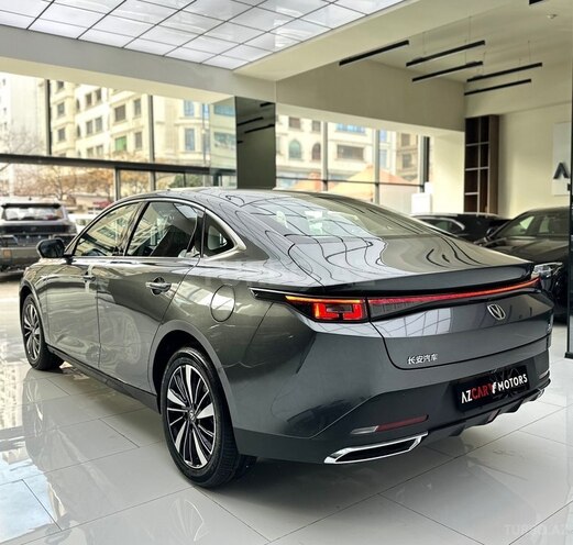 Changan Eado-8