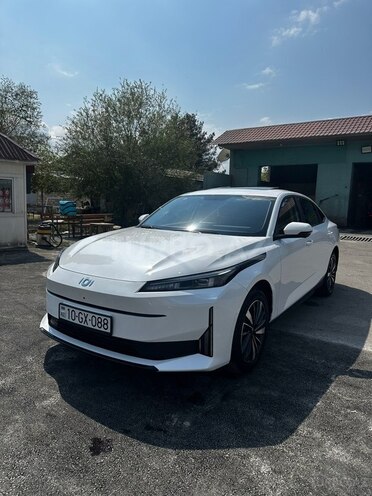 Changan Qiyuan A05 2024, 8,500 km - 1.5 л - Bakı