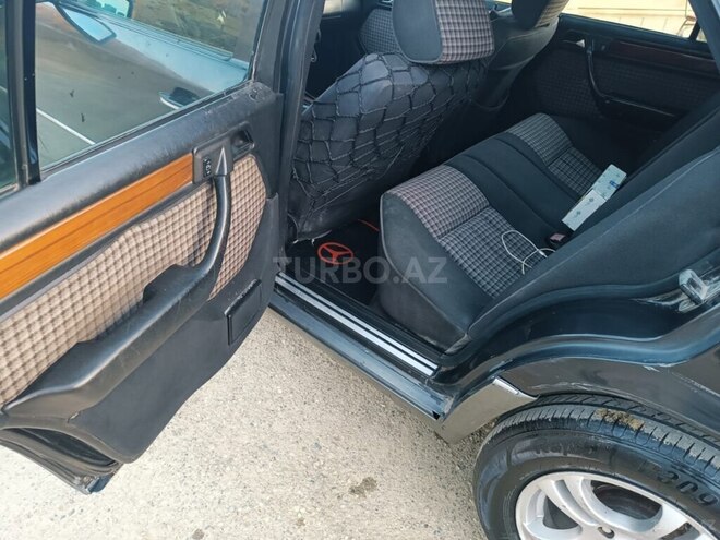 Mercedes 230 E 1991, 289,560 km - 2.3 л - Bakı