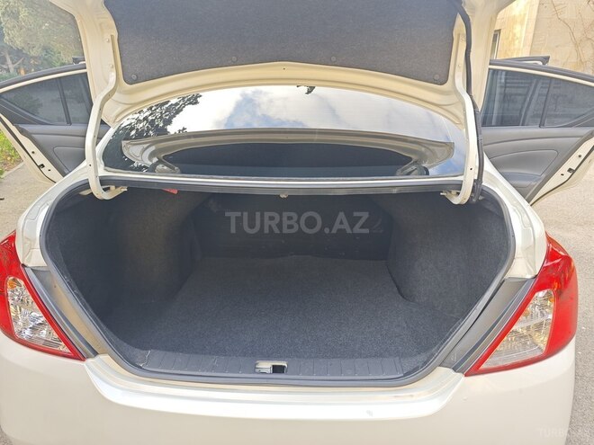 Nissan Latio 2016, 97,000 km - 1.2 l - Bakı