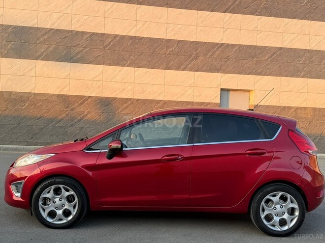 Ford Fiesta 2011, 168,000 km - 1.6 l - Bakı