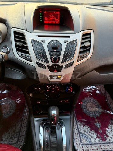 Ford Fiesta 2011, 168,000 km - 1.6 l - Bakı