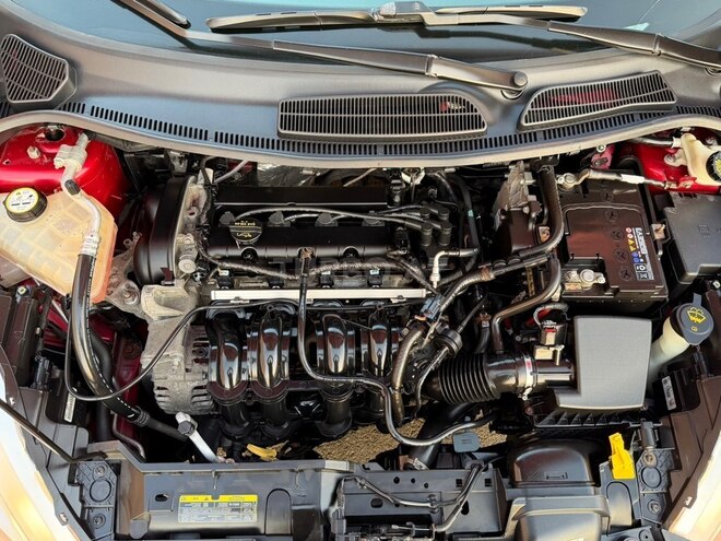 Ford Fiesta 2011, 168,000 km - 1.6 l - Bakı