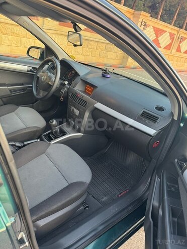 Opel Astra 2004, 323,000 km - 1.4 l - Bakı