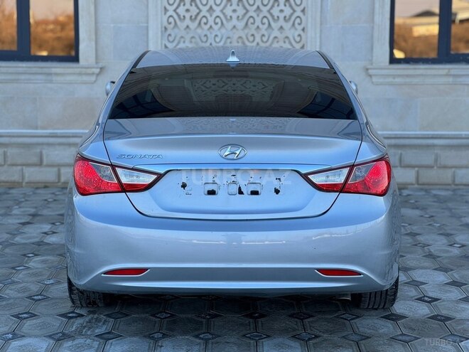 Hyundai Sonata 2010, 103,642 km - 2.4 l - Saatlı
