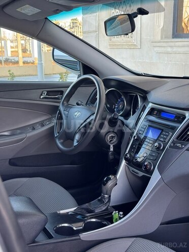 Hyundai Sonata 2010, 103,642 km - 2.4 l - Saatlı