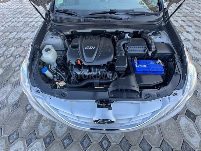 Hyundai Sonata 2010, 103,642 km - 2.4 l - Saatlı