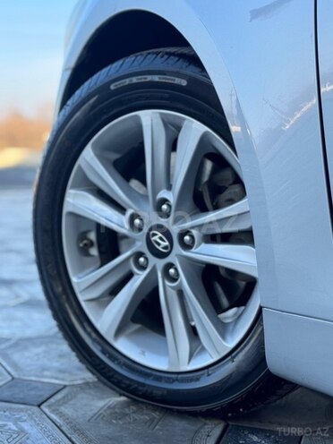 Hyundai Sonata 2010, 103,642 km - 2.4 l - Saatlı