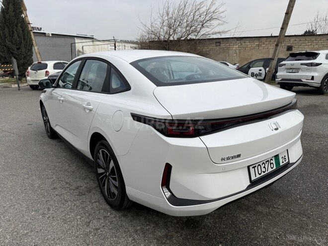 Changan Qiyuan A05 2025, 0 km - 1.5 л - Bakı