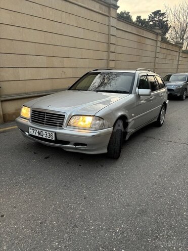 Mercedes C 220 1999, 518,000 km - 2.2 l - Bakı