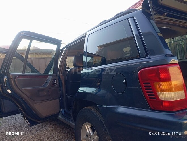 Jeep Grand Cherokee-10