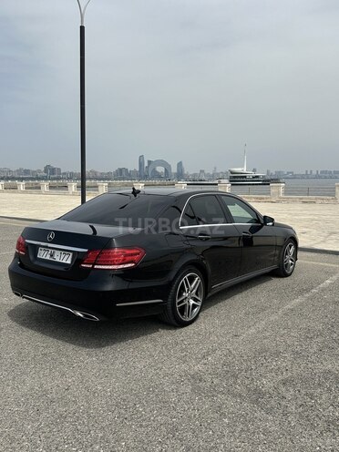 Mercedes E 250 4MATIC 2014, 264,000 km - 2.1 л - Bakı