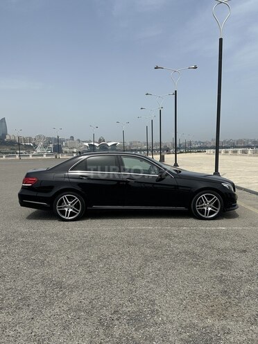 Mercedes E 250 4MATIC 2014, 264,000 km - 2.1 л - Bakı
