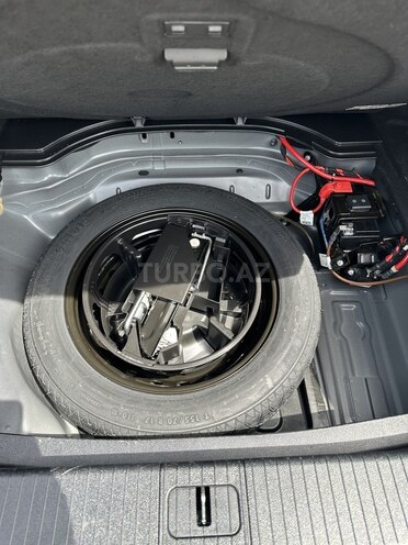 Mercedes E 250 4MATIC 2014, 264,000 km - 2.1 л - Bakı