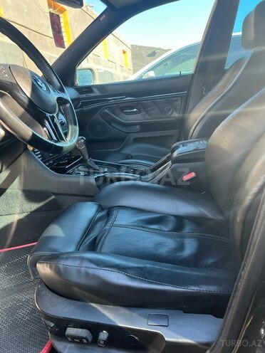 BMW 528 2000, 100,000 km - 2.8 л - Bakı