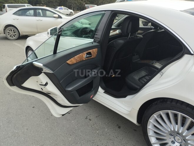 Mercedes CLS 350-8