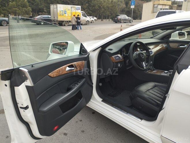 Mercedes CLS 350-12