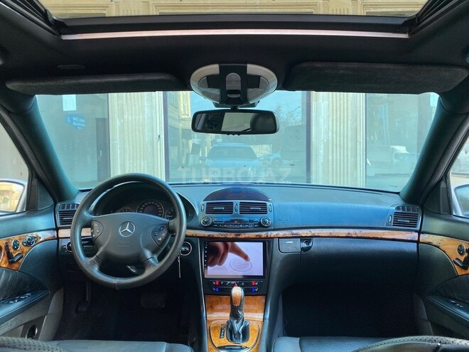 Mercedes E 320 2002, 273,000 km - 3.2 l - Bakı