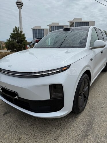Li Auto  2025, 8,000 km - 1.5 l - Bakı