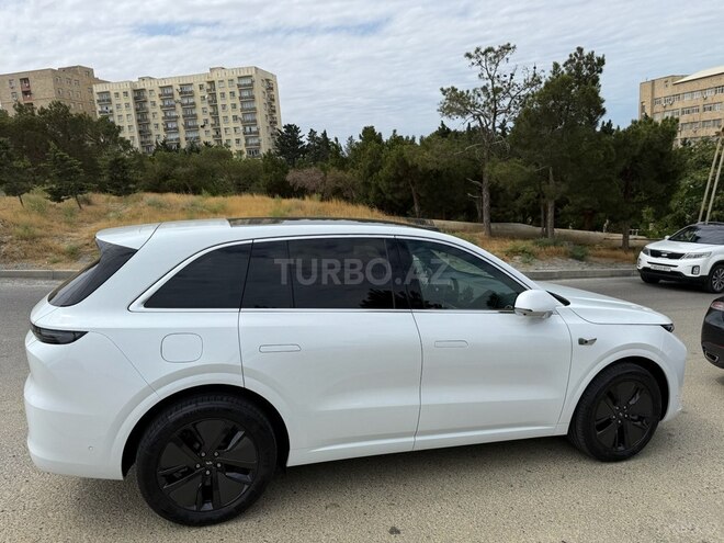 Li Auto  2025, 8,000 km - 1.5 l - Bakı