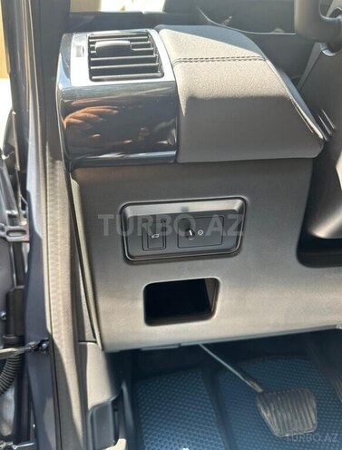 Land Rover Discovery 2019, 77,000 km - 3.0 л - Bakı