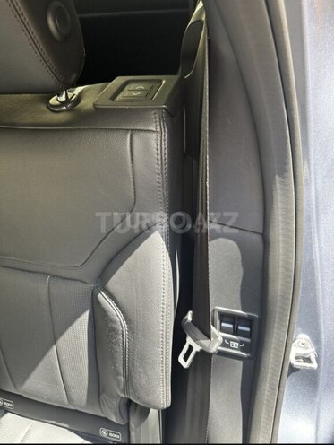 Land Rover Discovery 2019, 77,000 km - 3.0 л - Bakı